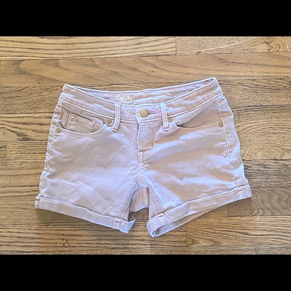 Mossimo mid-rise women’s shorts
